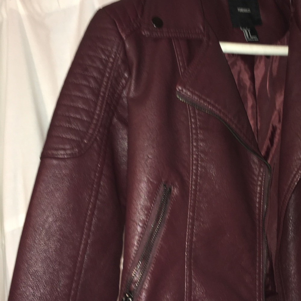 leather jacket - Picture 2 of 4